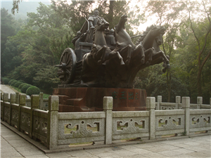 楚庄王出征雕塑