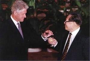 1998年美国总统克林顿与江泽民会谈