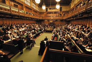 英国下议院在开会