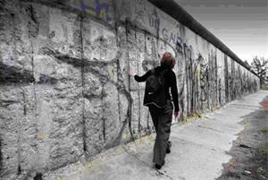 柏林墙是冷战时代的实体象征