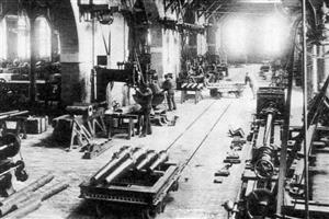 大阪炮兵工厂生产的7.5厘米口径的山野炮身，俗称“七厘山炮”
